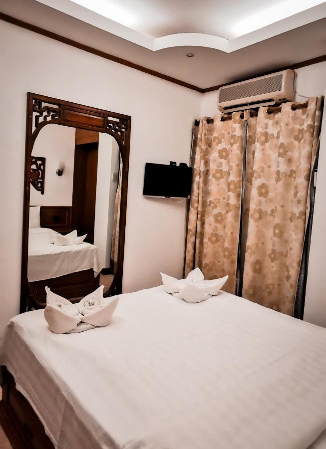 Max Residence Pattaya Buitenkant foto